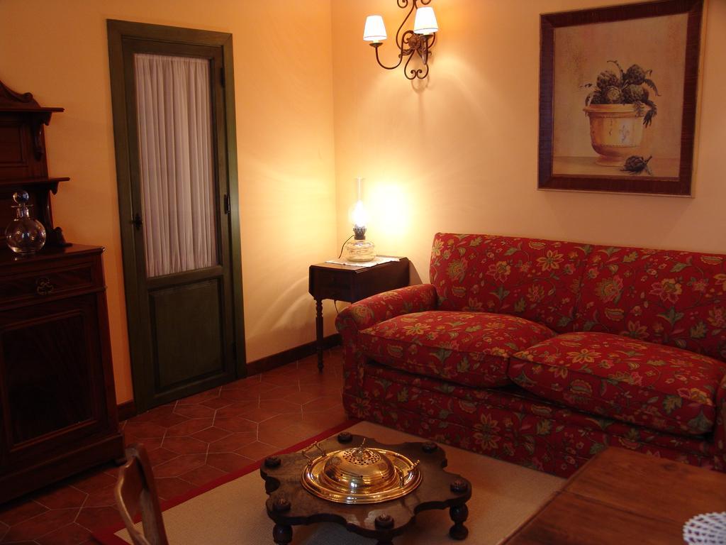 Apartamentos La Columna Chinchón Exterior foto